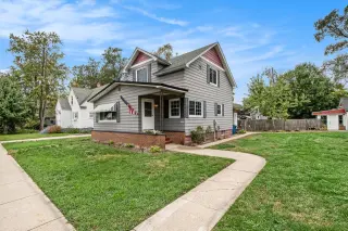 L👀k at this move-in-ready gem! thumbnail 11