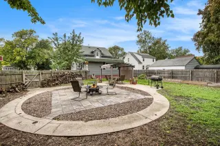 L👀k at this move-in-ready gem! thumbnail 16