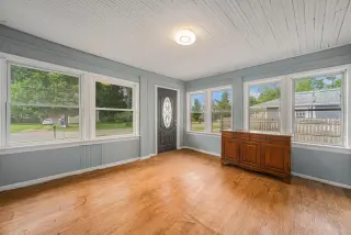 Looking for a place with potential and personality? thumbnail 7